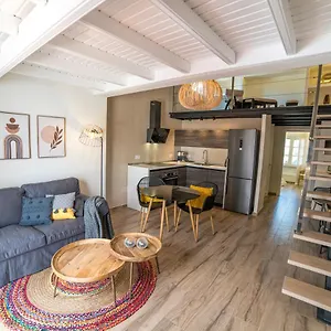 https://apartment-tiny-loft.in-canary-islands.com